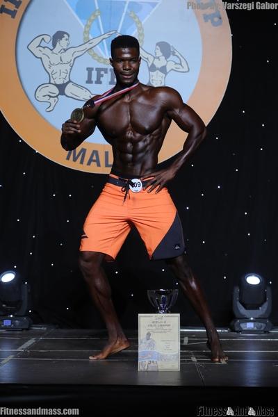 Men's Physique over 182 cm